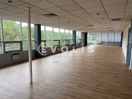 Photo 1 – location bureaux	MERIGNAC (33700)