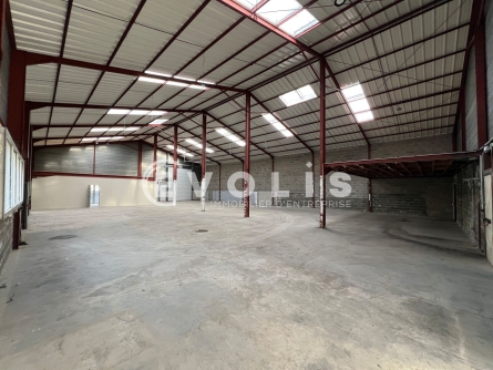 Photo 2 – location Entrepôts / activités	VILLEFRANCHE SUR SAONE (69400)