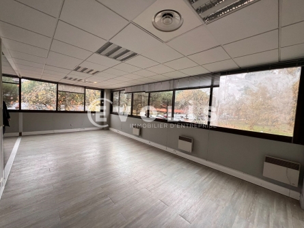 Photo 2 – location bureaux	MERIGNAC (33700)