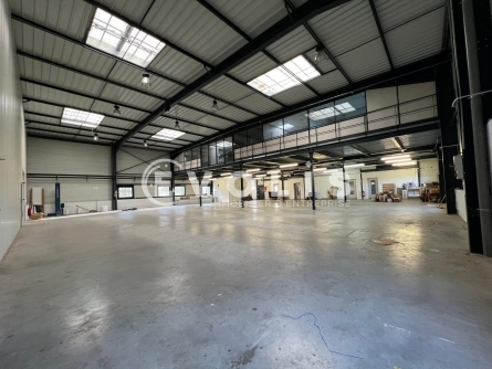 Photo 5 – vente Entrepôts / activités	FLEURIEUX SUR L'ARBRESLE (69210)