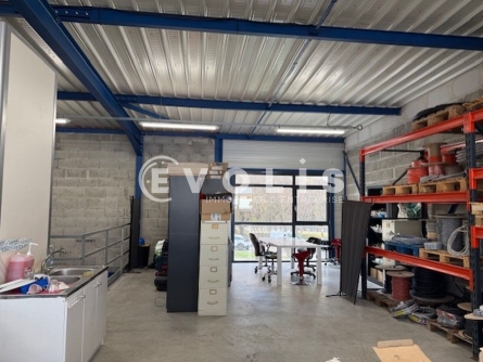 Photo 12 – location Entrepôts / activités	ECHIROLLES (38130)