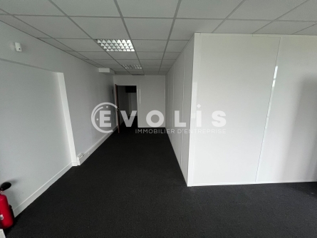 Photo 4 – vente bureaux	SERRIS (77700)