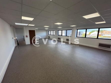 Photo 6 – location Entrepôts / activités	CORBEIL ESSONNES (91100)