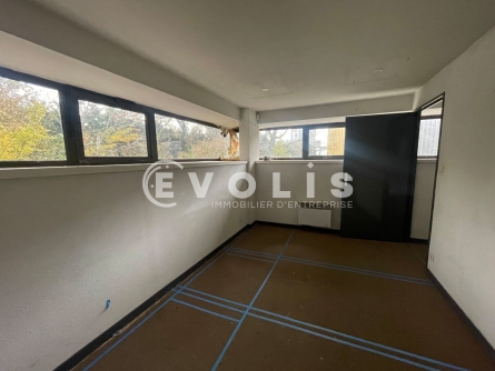 Photo 8 – location Entrepôts / activités	BRUGES (33520)