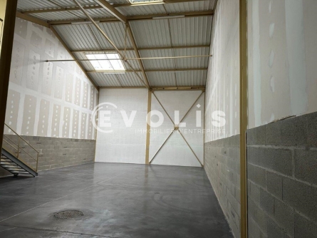 Photo 3 – vente Entrepôts / activités	BOURGOIN JALLIEU (38300)