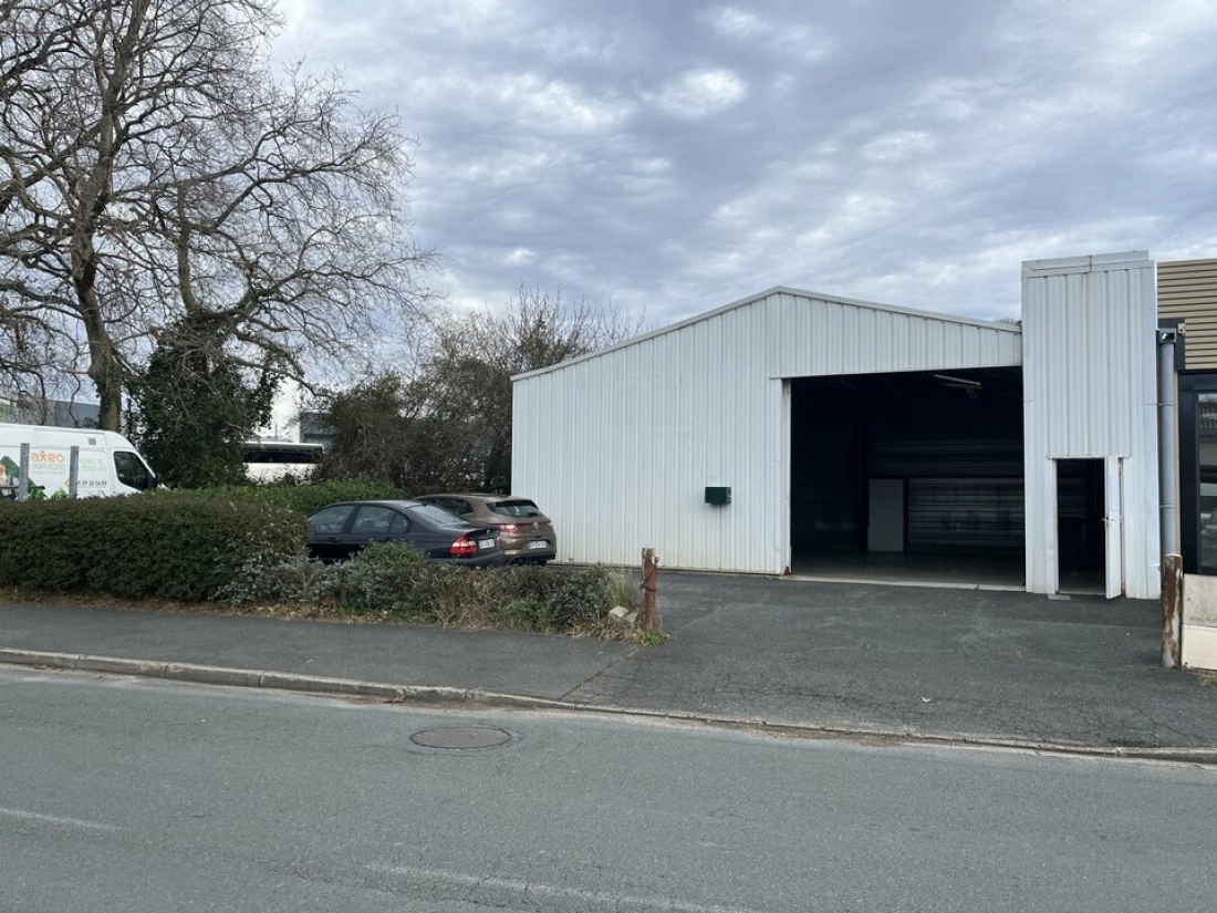 Photo 1 – location Entrepôts / activités	SAINT JEAN DE LUZ (64500)