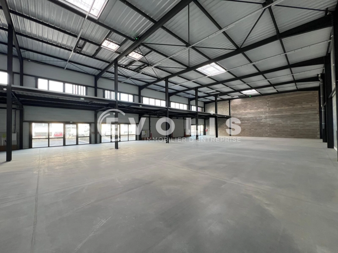 Photo 12 – location Entrepôts / activités	SAINT QUENTIN FALLAVIER (38070)