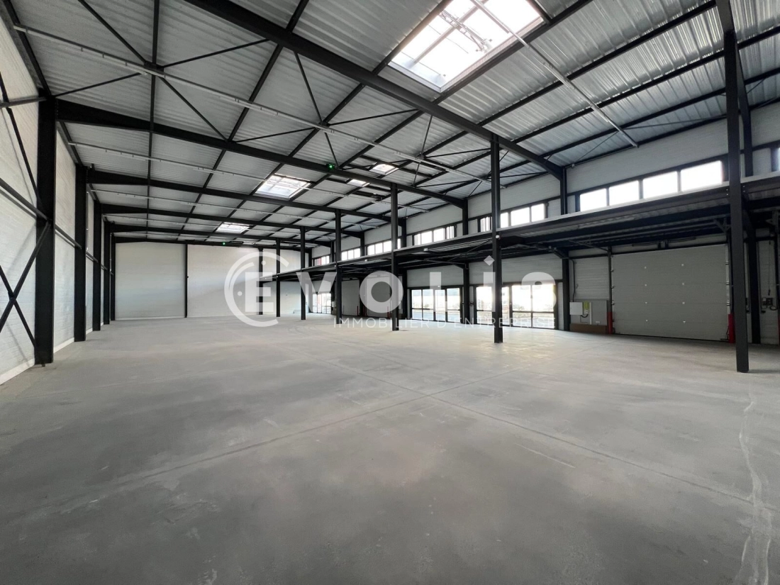 Photo 13 – location Entrepôts / activités	SAINT QUENTIN FALLAVIER (38070)