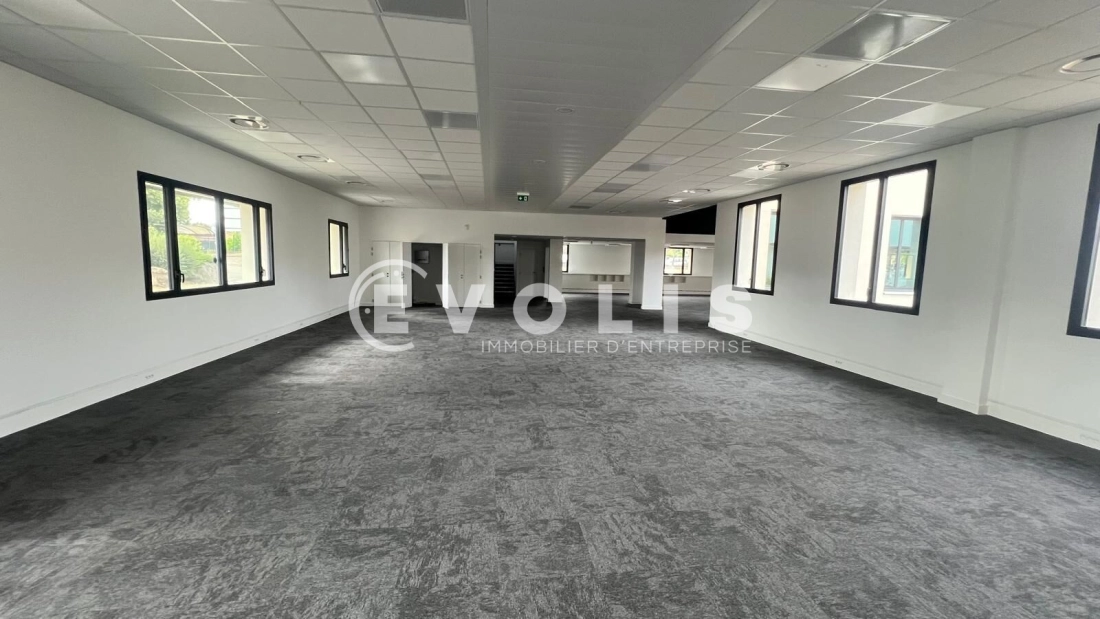 Photo 10 – vente bureaux	VENISSIEUX (69200)