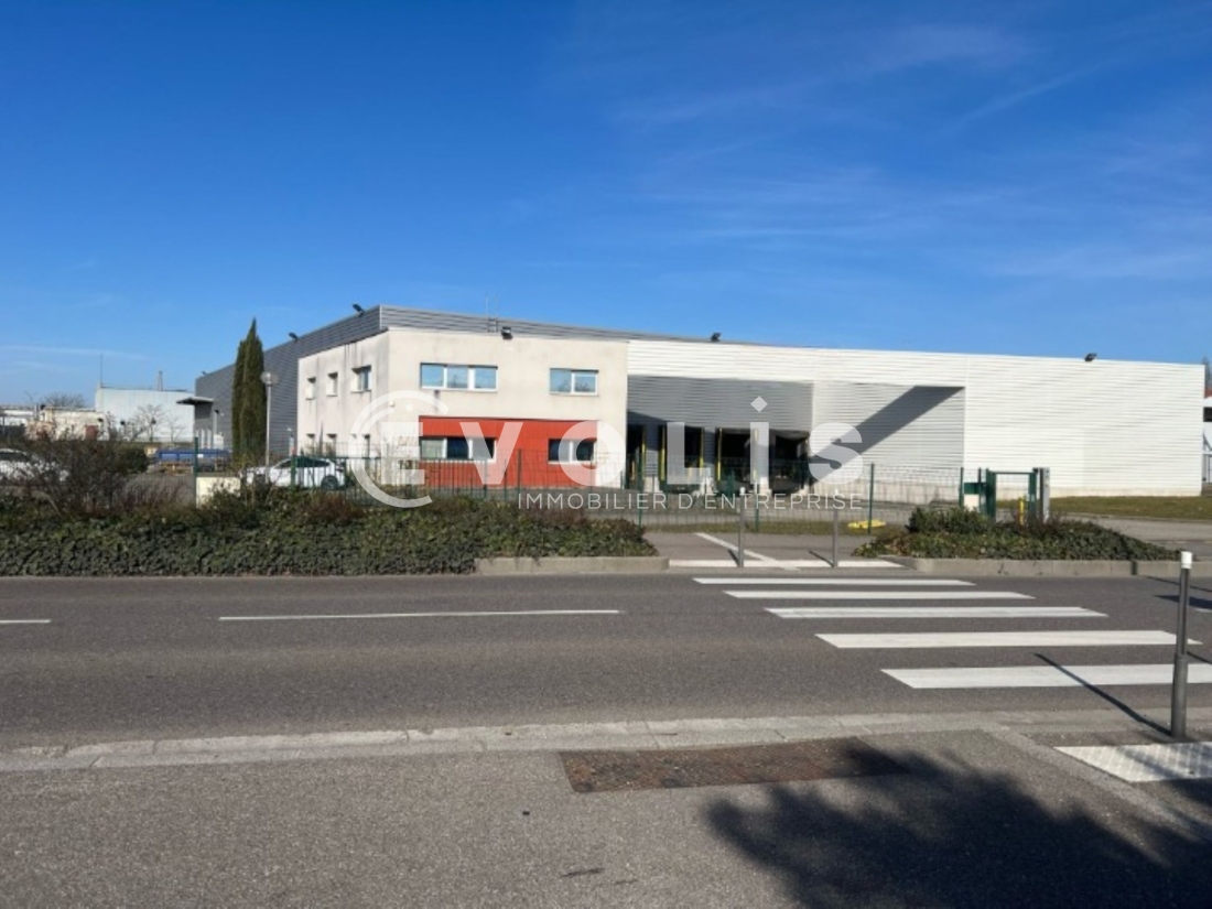Photo 3 – location Entrepôts / activités	MEYZIEU (69330)
