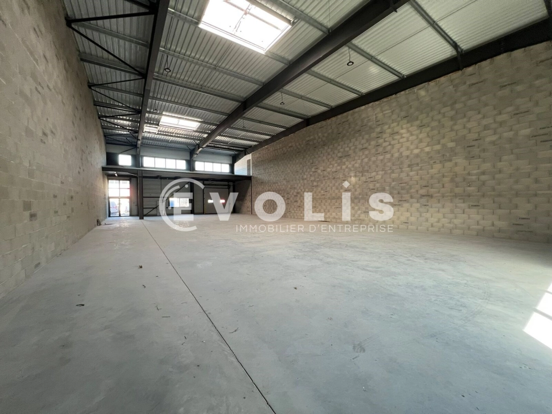 Photo 6 – location Entrepôts / activités	DAGNEUX (01120)