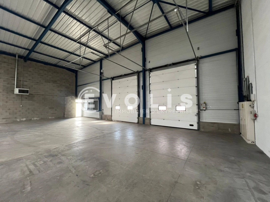 Photo 5 – location Entrepôts / activités	DAGNEUX (01120)