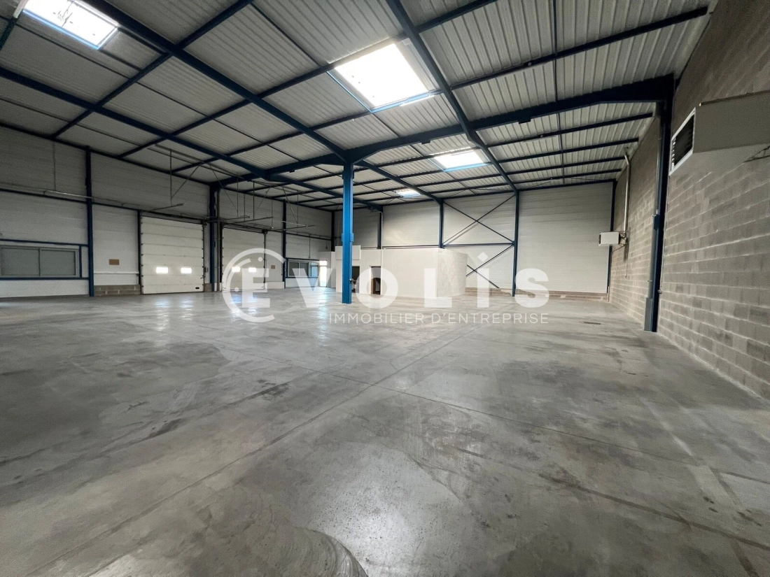 Photo 6 – location Entrepôts / activités	DAGNEUX (01120)