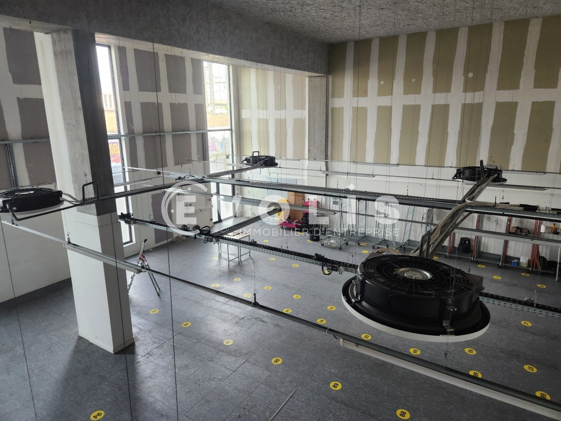 Photo 8 – location Entrepôts / activités	LYON (69007)