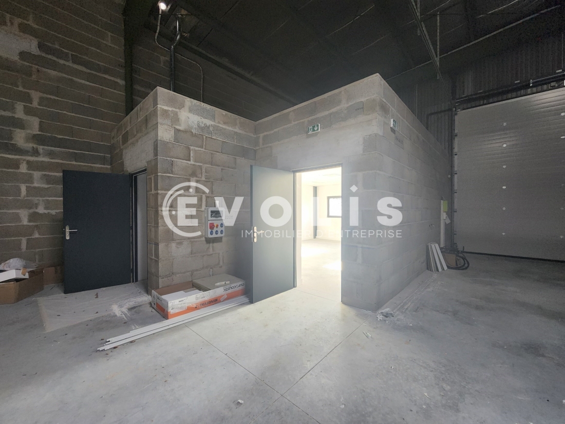 Photo 7 – location Entrepôts / activités	GENAS (69740)
