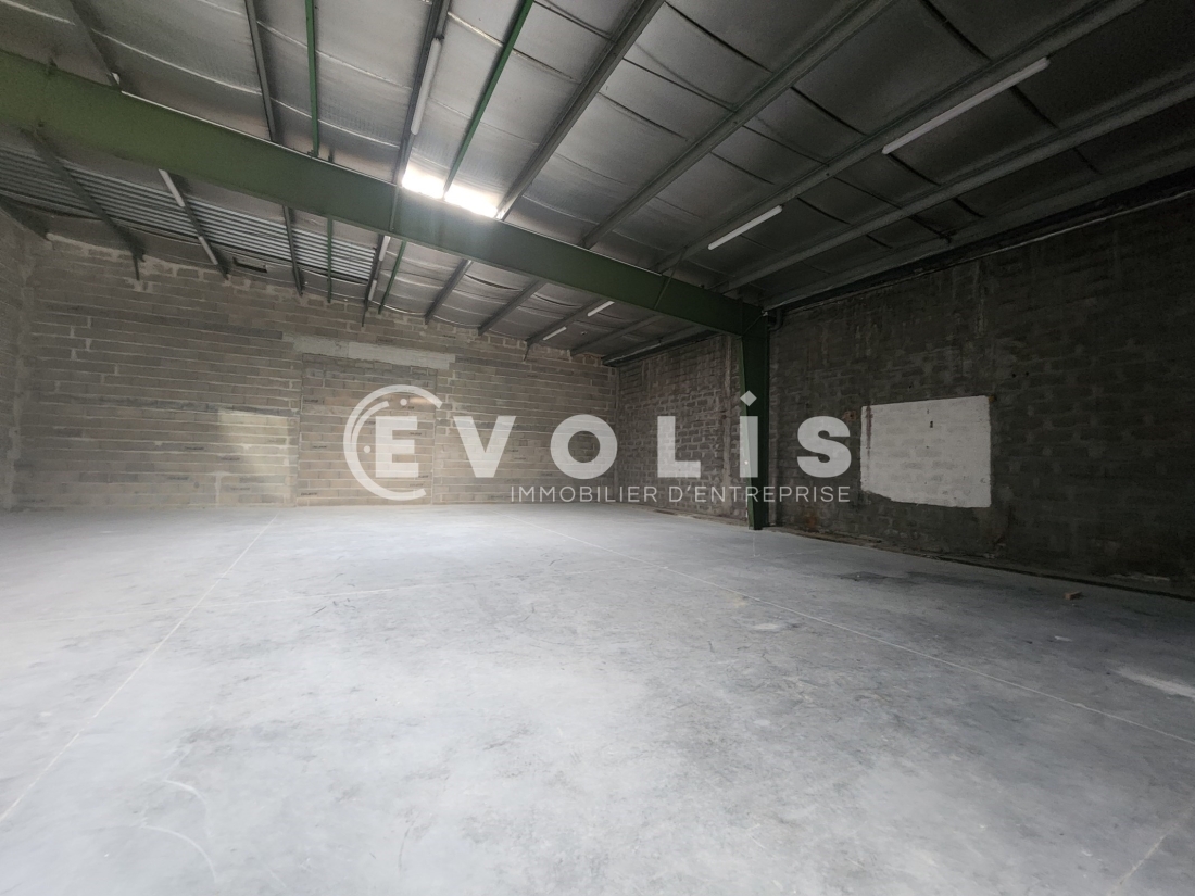 Photo 9 – location Entrepôts / activités	GENAS (69740)