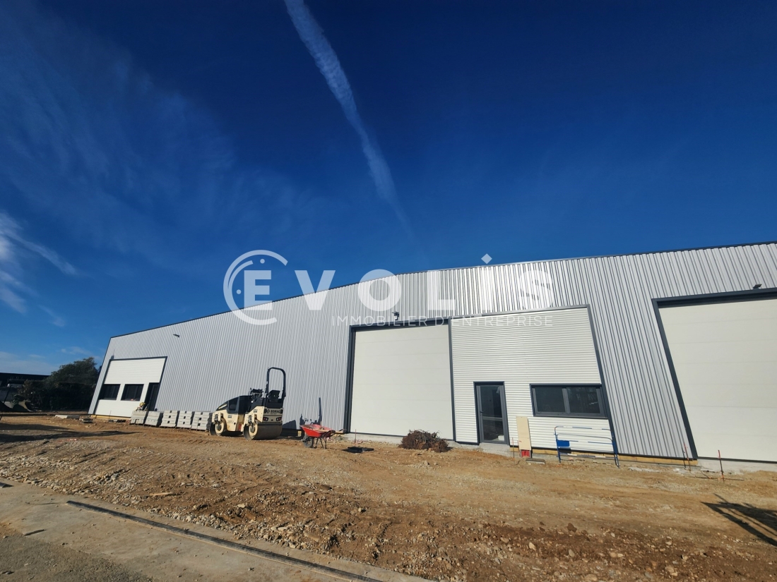 Photo 1 – location Entrepôts / activités	GENAS (69740)