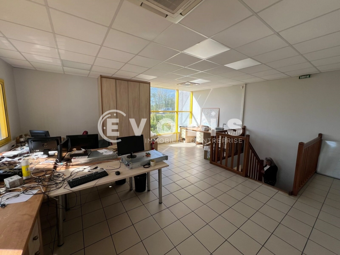 Photo 5 – location Entrepôts / activités	LA VERPILLIERE (38290)