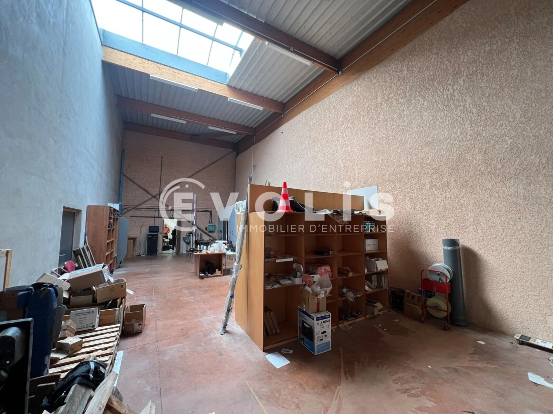 Photo 7 – location Entrepôts / activités	LA VERPILLIERE (38290)