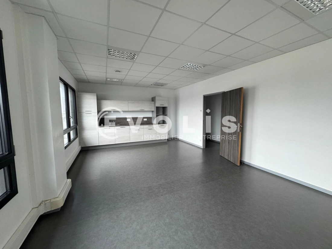 Photo 2 – location bureaux	DURY (80480)