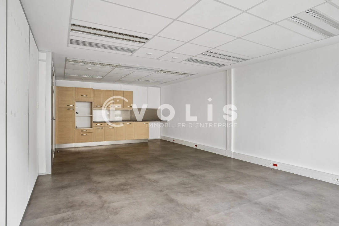 Photo 5 – location bureaux	IVRY SUR SEINE (94200)