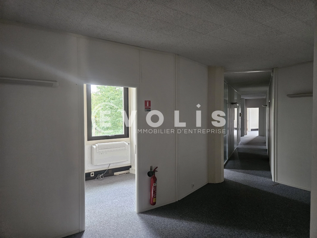 Photo 4 – location bureaux	SAINT AUBIN (91190)