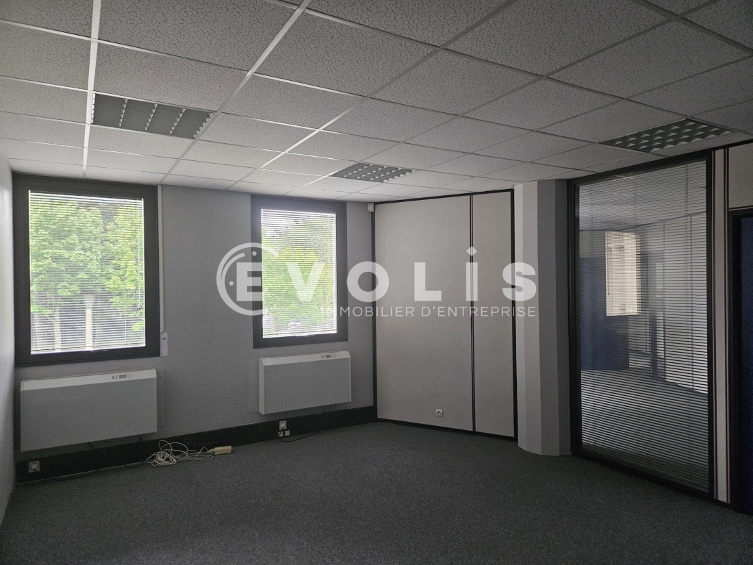 Photo 11 – location bureaux	SAINT AUBIN (91190)