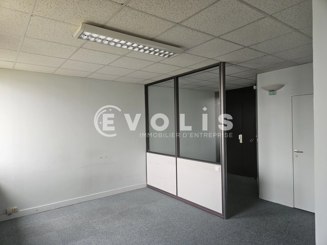 Photo 10 – location bureaux	SAINT AUBIN (91190)