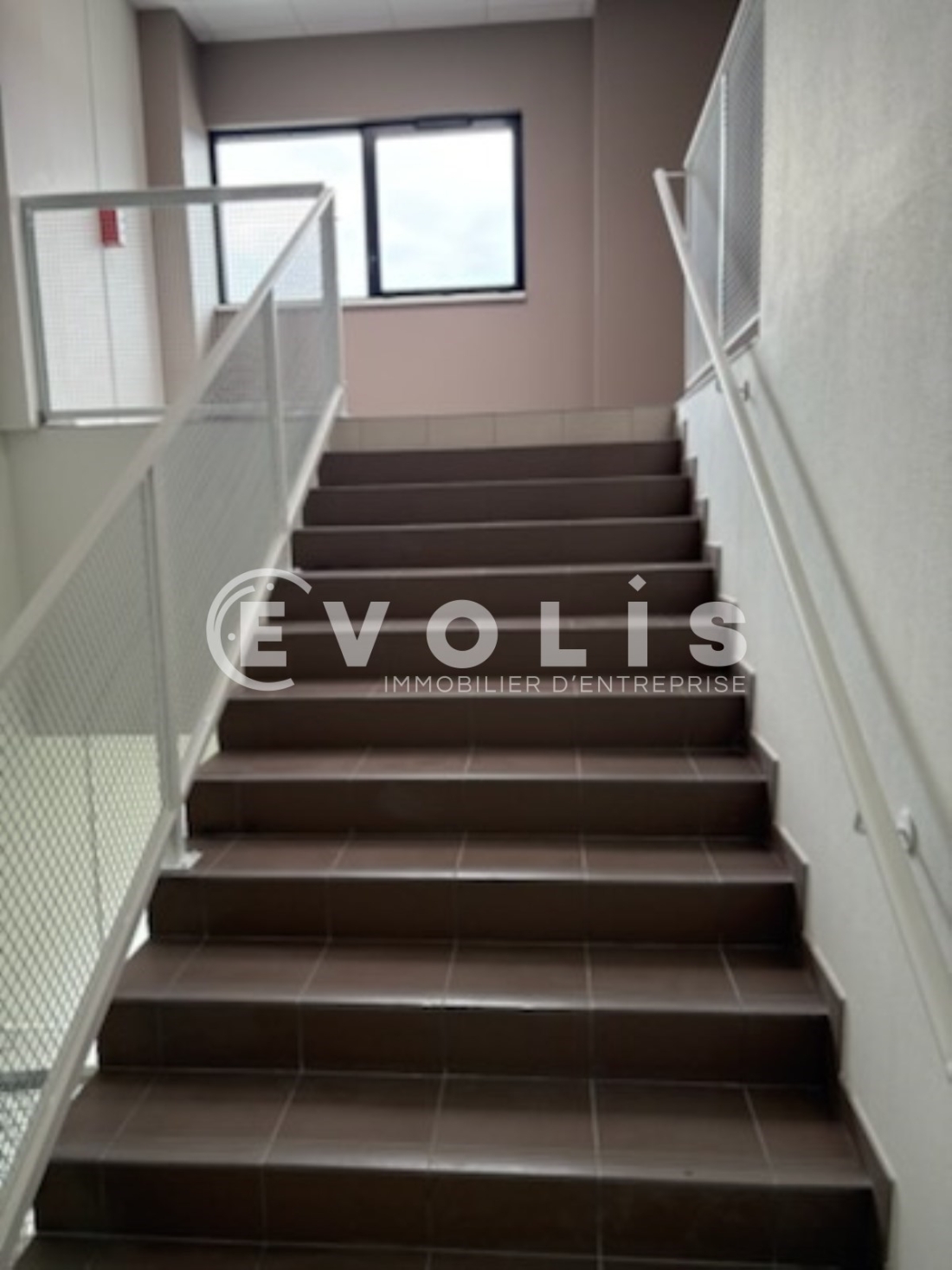 Photo 13 – location bureaux	BOURGOIN JALLIEU (38300)
