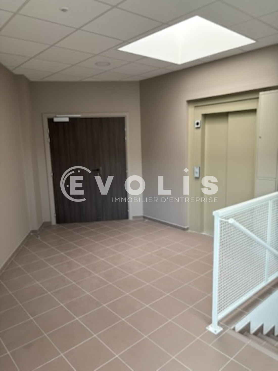 Photo 14 – location bureaux	BOURGOIN JALLIEU (38300)