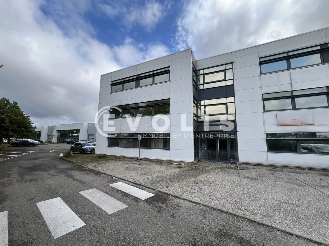 Photo 3 – location Entrepôts / activités	DECINES CHARPIEU (69150)