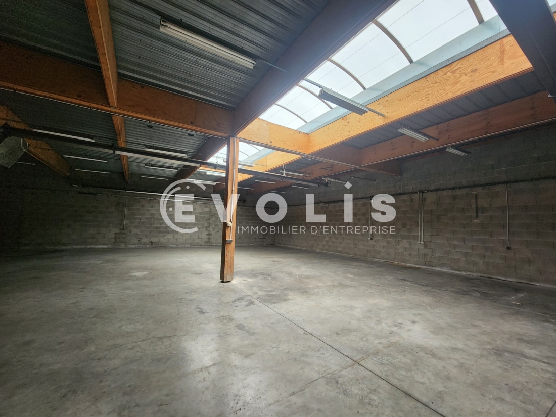 Photo 5 – location Entrepôts / activités	MEYZIEU (69330)