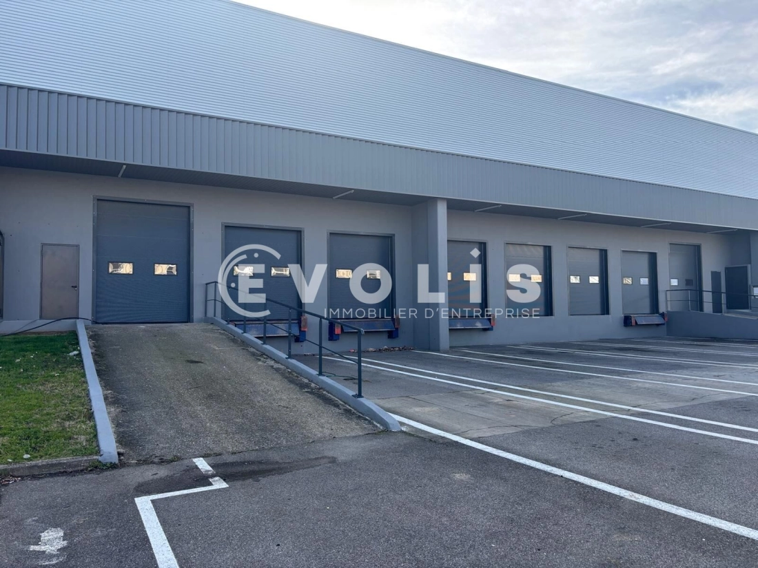 Photo 2 – location Entrepôts / activités	CORBAS (69960)