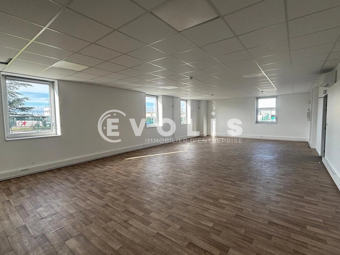 Photo 14 – location Entrepôts / activités	CORBAS (69960)