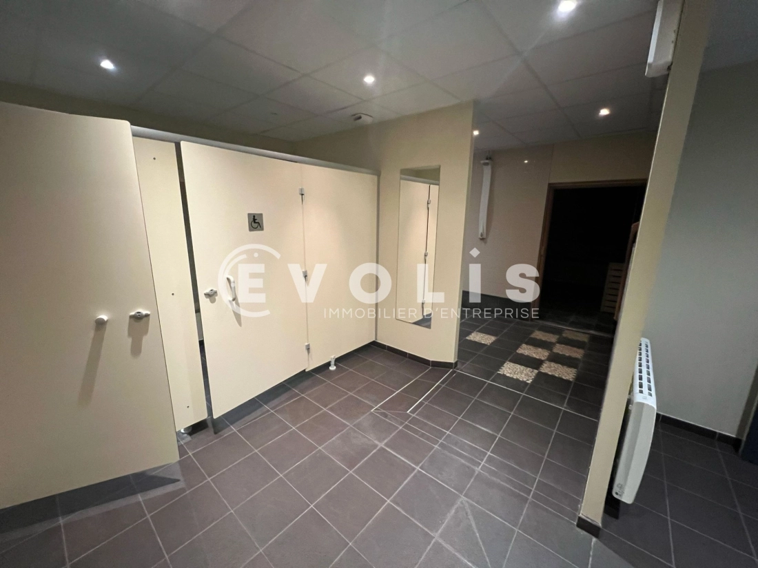 Photo 9 – vente Entrepôts / activités	MIRIBEL (01700)