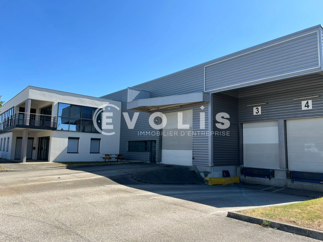 Photo 4 – location Entrepôts / activités	CHAPONNAY (69970)