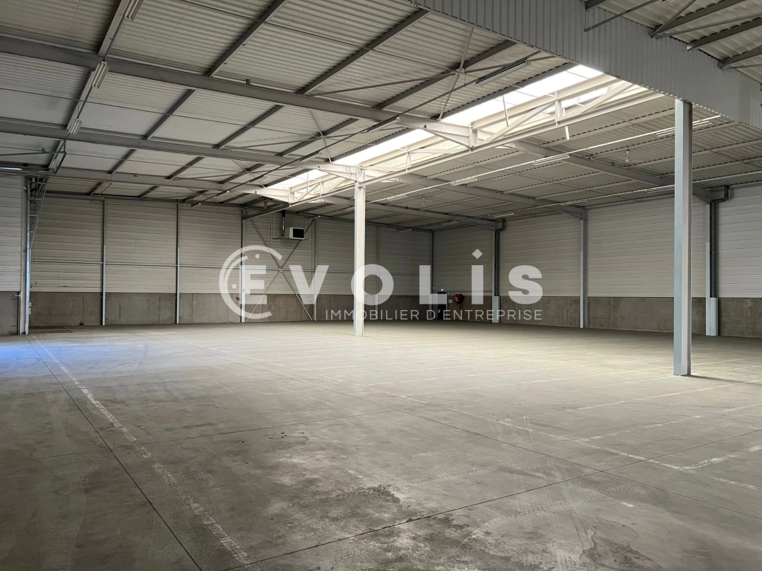 Photo 12 – location Entrepôts / activités	CHAPONNAY (69970)
