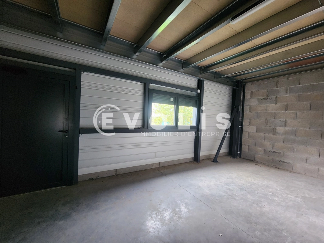 Photo 11 – location Entrepôts / activités	CHARVIEU CHAVAGNEUX (38230)