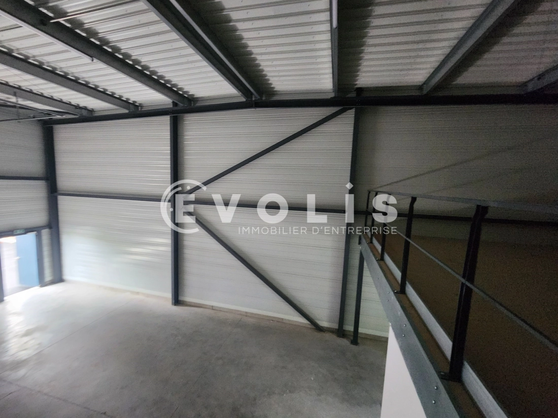 Photo 10 – location Entrepôts / activités	CHARVIEU CHAVAGNEUX (38230)