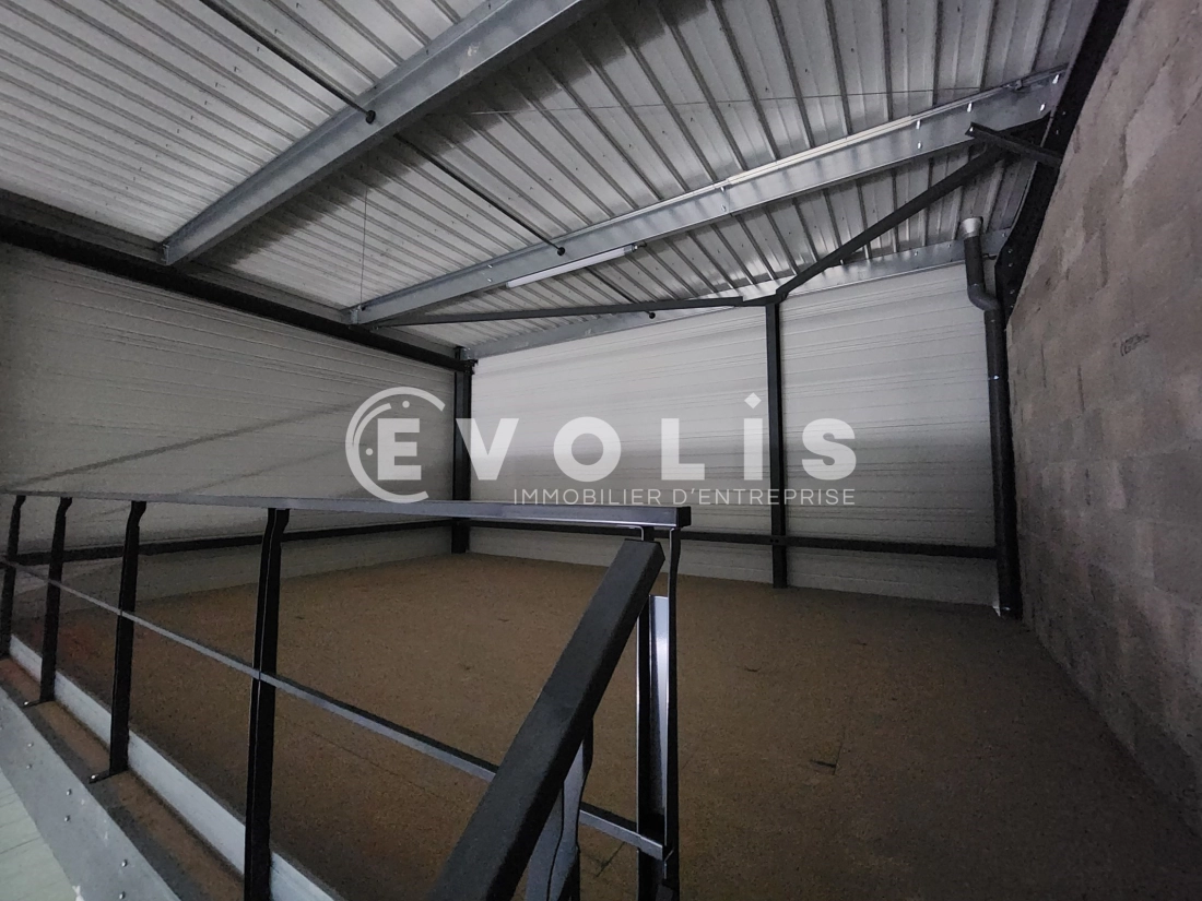 Photo 12 – location Entrepôts / activités	CHARVIEU CHAVAGNEUX (38230)