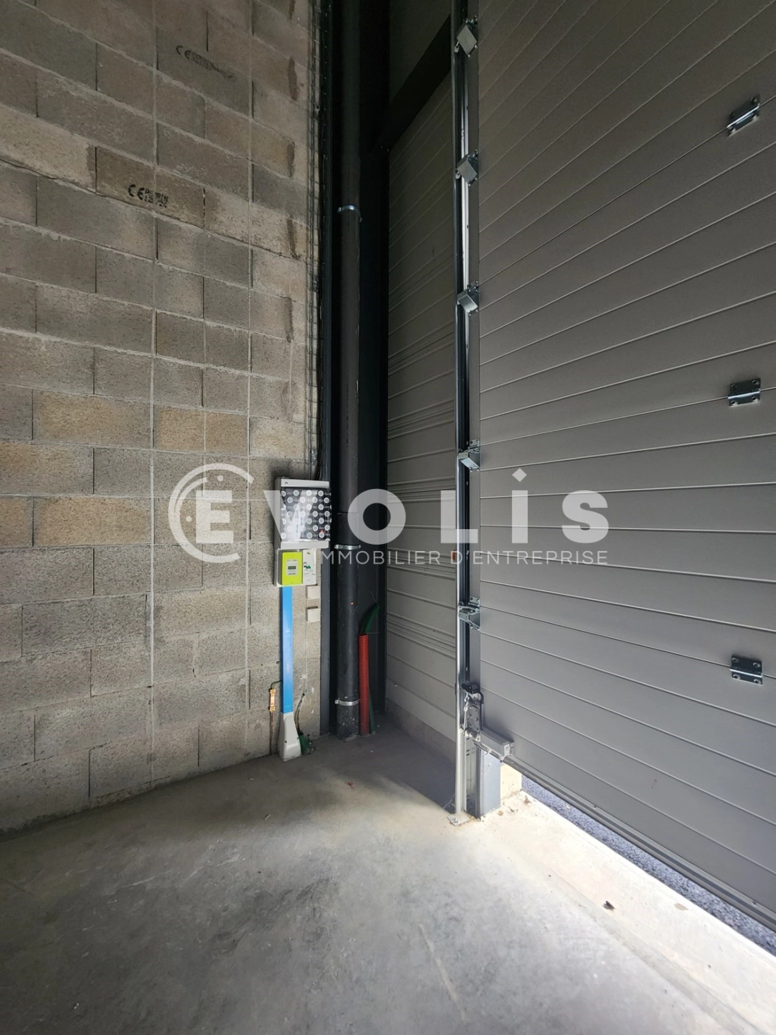 Photo 14 – location Entrepôts / activités	CHARVIEU CHAVAGNEUX (38230)