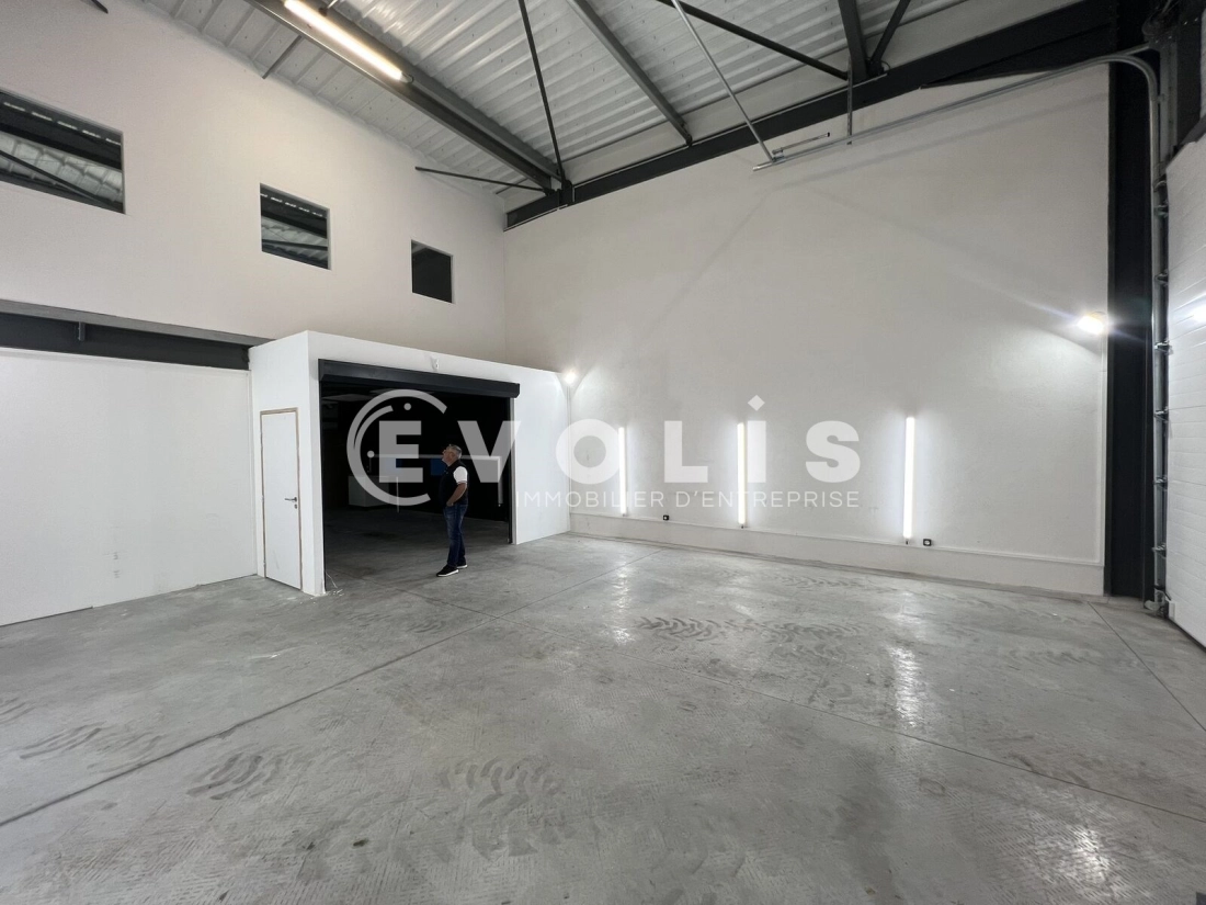 Photo 6 – vente Entrepôts / activités	DAGNEUX (01120)
