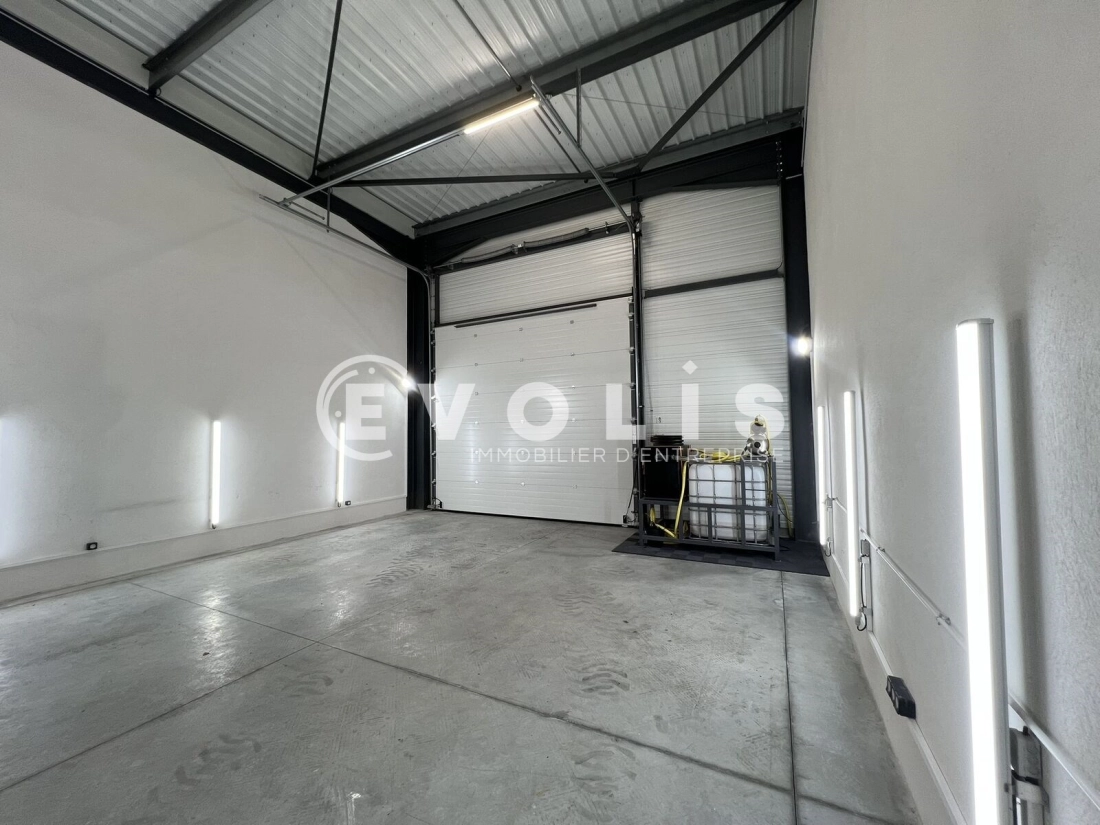 Photo 7 – vente Entrepôts / activités	DAGNEUX (01120)