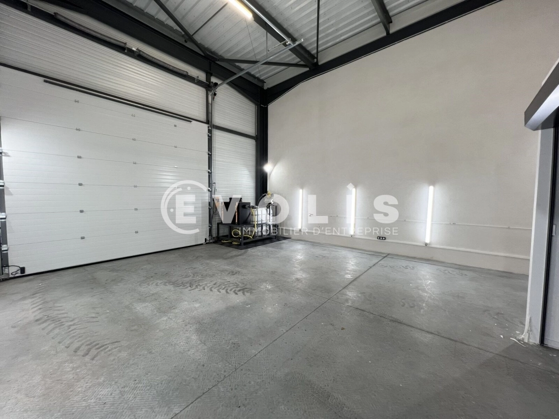 Photo 8 – vente Entrepôts / activités	DAGNEUX (01120)