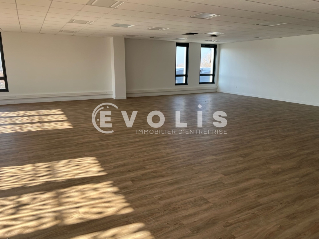 Photo 4 – location bureaux	VAULX MILIEU (38090)