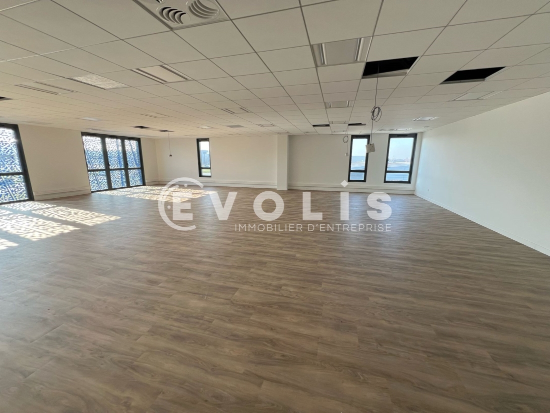 Photo 5 – location bureaux	VAULX MILIEU (38090)