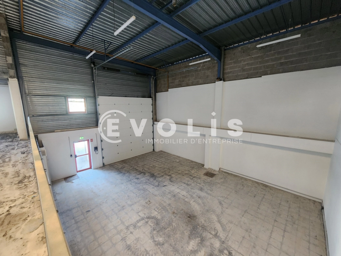 Photo 15 – location Entrepôts / activités	GENAS (69740)