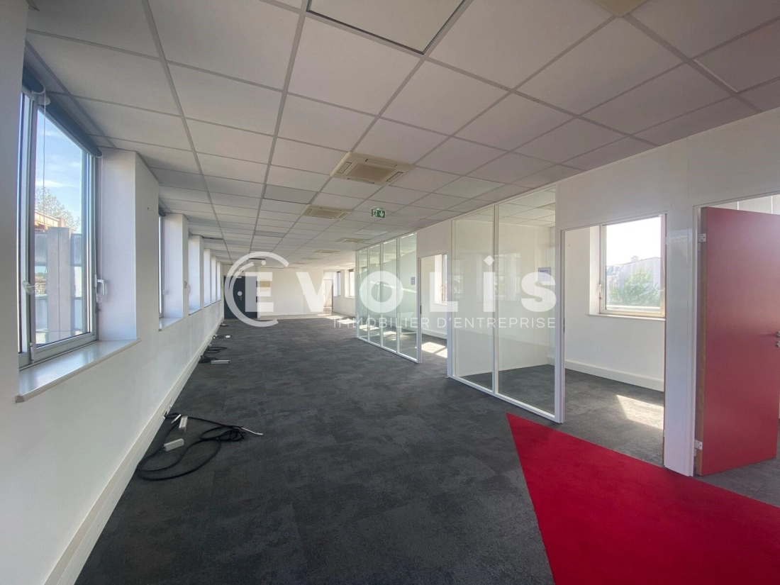 Photo 2 – location bureaux	NEUILLY PLAISANCE (93360)