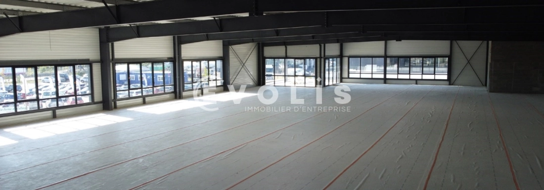 Photo 2 – location Entrepôts / activités	ARNAS (69400)