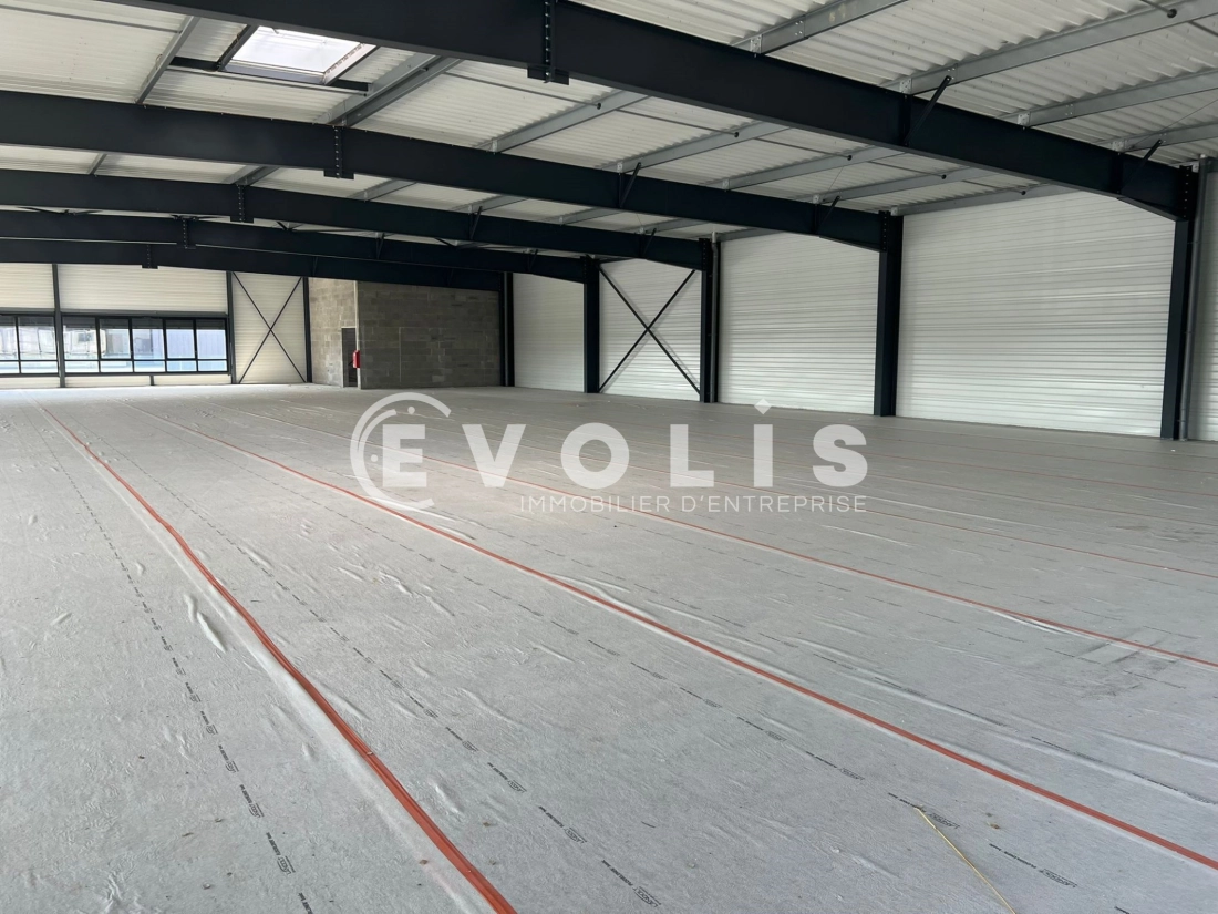 Photo 8 – location Entrepôts / activités	ARNAS (69400)